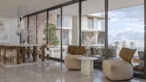 جاردن فيلا للبيع في كمبوند فينشي 3 غرف