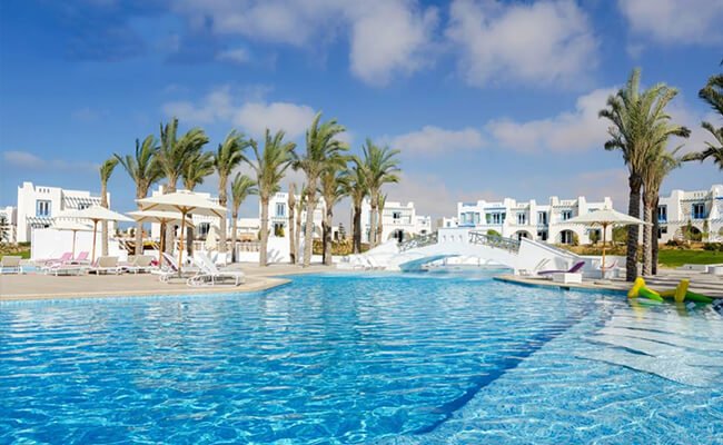 قرية إيفيا الساحل الشمالي