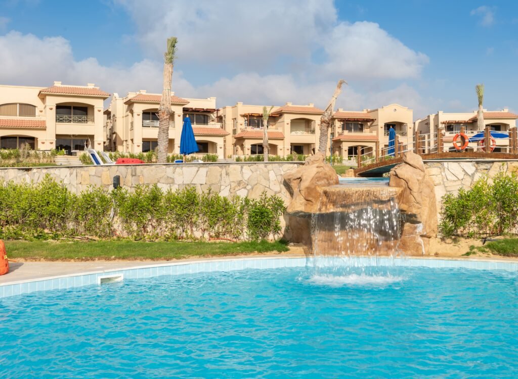 شالية للبيع في قرية لافيستا باي الساحل الشمالي بمقدم 15% 1 قرية لافيستا باي الساحل