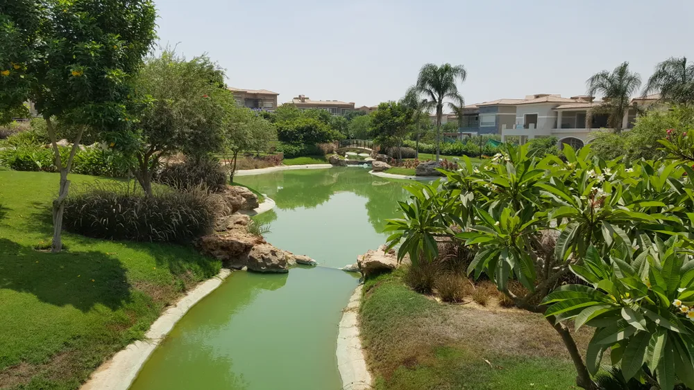 كمبوند ليك فيو ريزيدنس التجمع الخامس