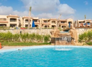 أسعار لافيستا باي إيست الساحل الشمالي 2025