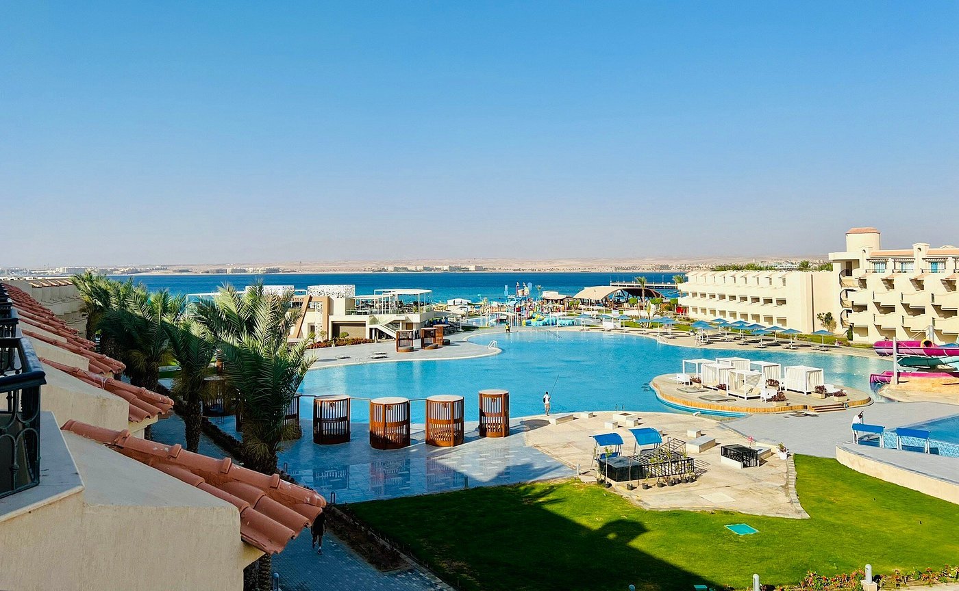 Il Bayou Laguna Sahl Hasheesh by The Land Developers