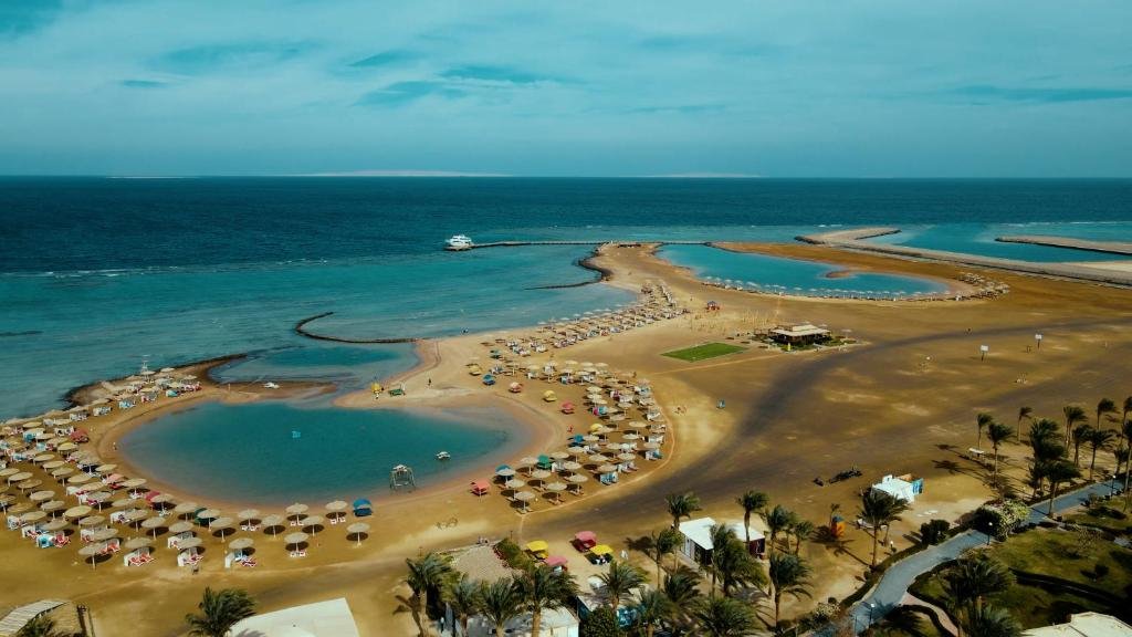 Long Beach Residence Hurghada by The Egyptian International Real Estate 3 قرية لونج بيتش ريزدنس الغردقة