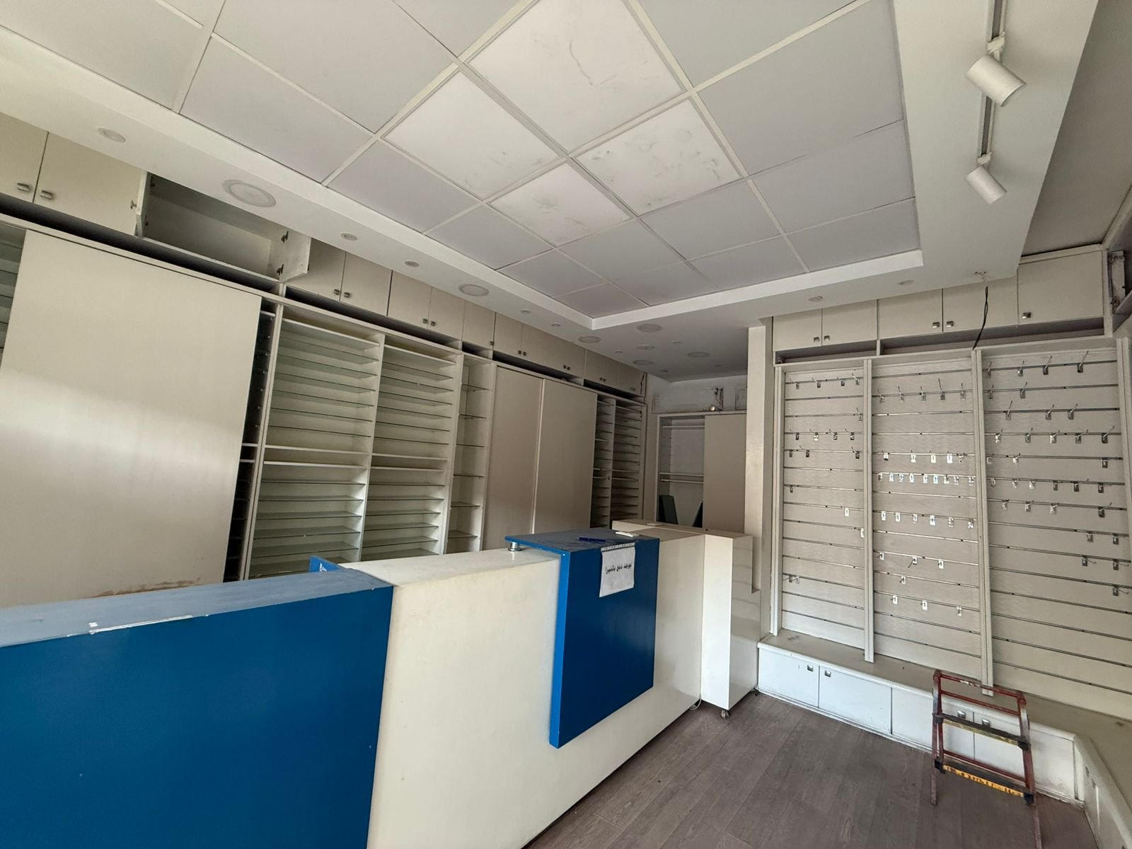 صيدلية للبيع في مصر الجديدة عمارات العبور