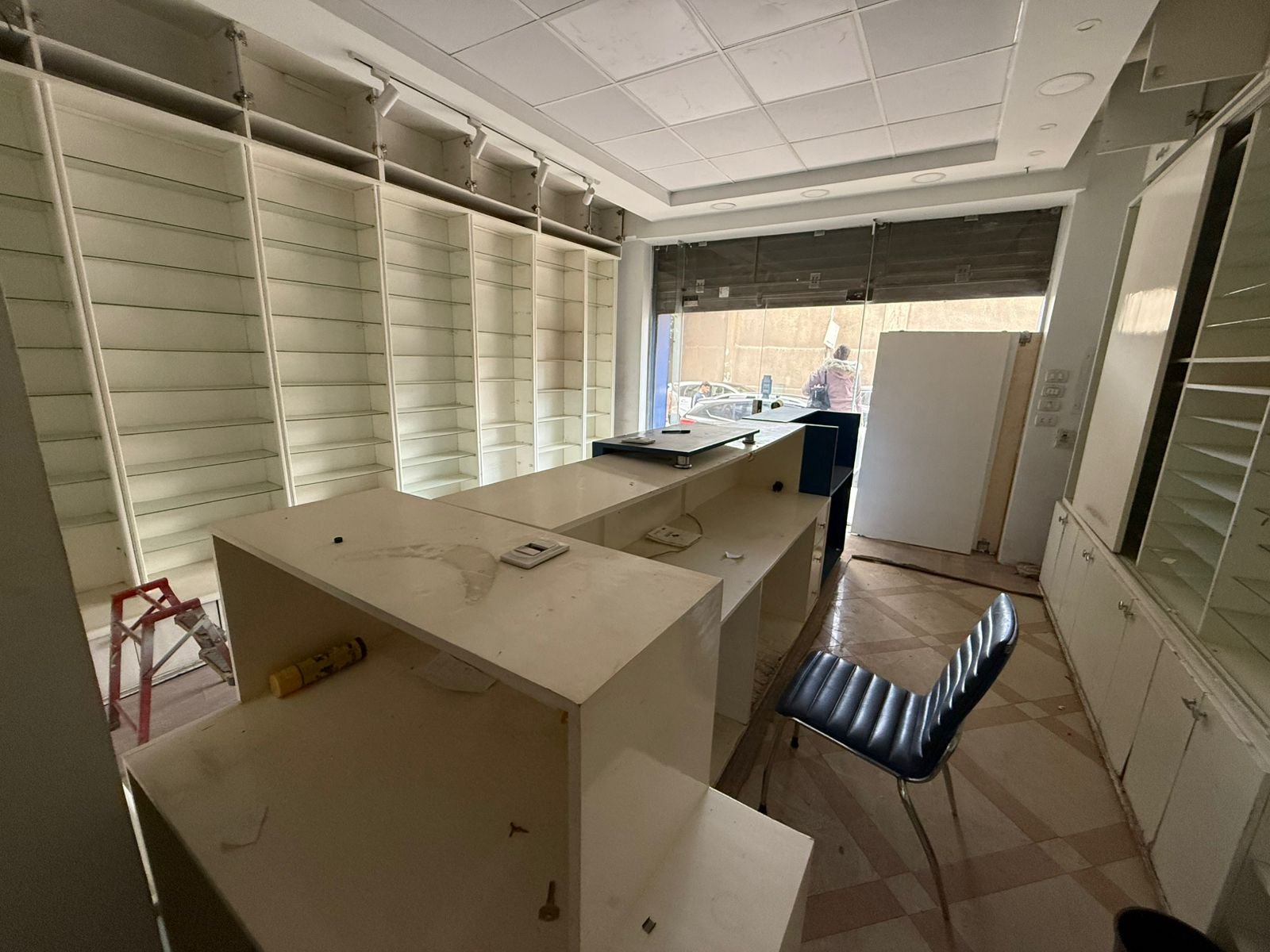 صيدلية للبيع في مصر الجديدة عمارات العبور