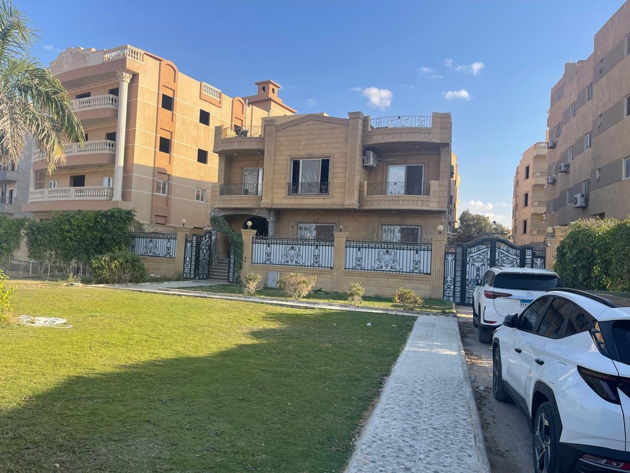 tesla 4 min كمبوند جرين سيتي حدائق أكتوبر