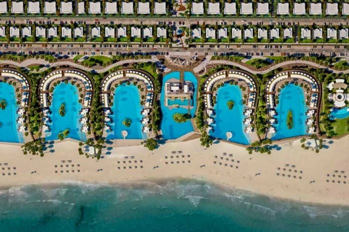 Central Water Residences by Hyde Park Developments 2 Ras El Hekma 696x464 2 Central Water Residences